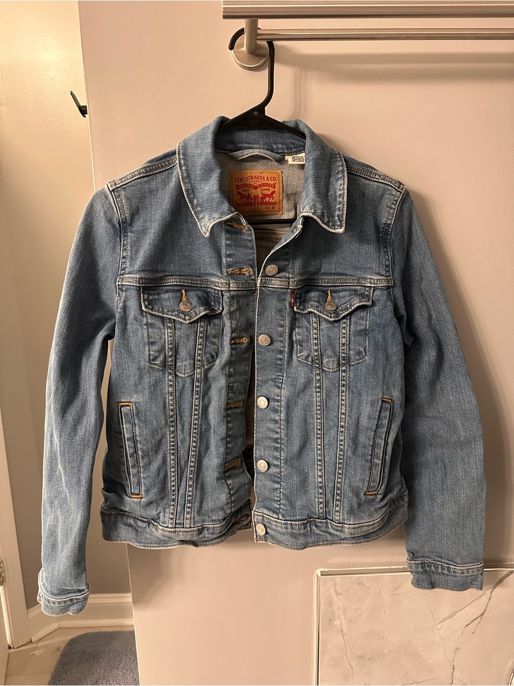 Levi's Light Blue Denim Jean Jacket - Picture 4 of 6